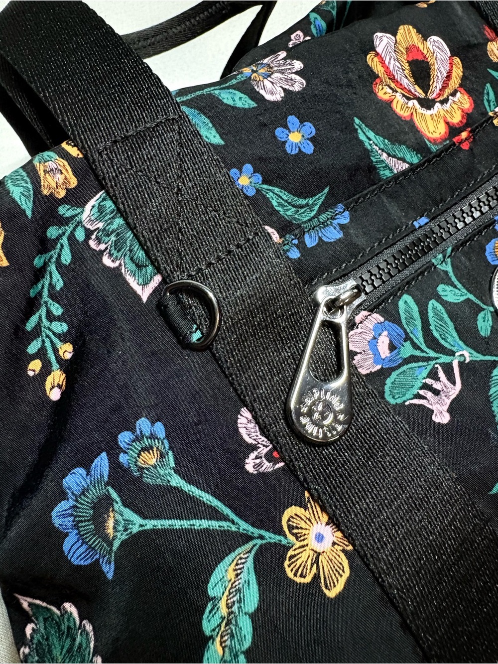 Kipling Freida Kahlo collab Floral Tote Bag - Versatile Women's Handbag - Picture 8 of 9